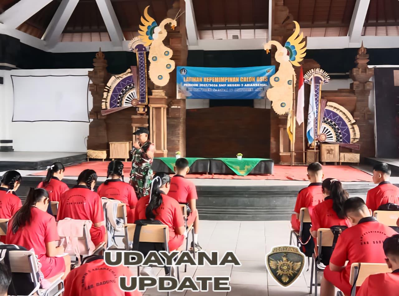 Babinsa Abiansemal Berikan Materi PBB dan Bela Negara kepada Calon OSIS SMP Negeri 5 Abiansemal