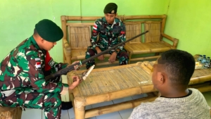 Warga Serahkan Dua Senjata Rakitan, Pos Motaain Satgas Pamtas Yonarmed 12 Kostrad Apresiasi Kesadaran Masyarakat