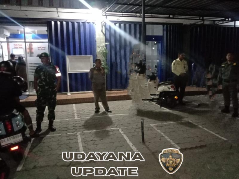 Patroli Siskamling Bersama, Satpol PP dan Pecalang Wujudkan Keamanan di Kecamatan Sawan