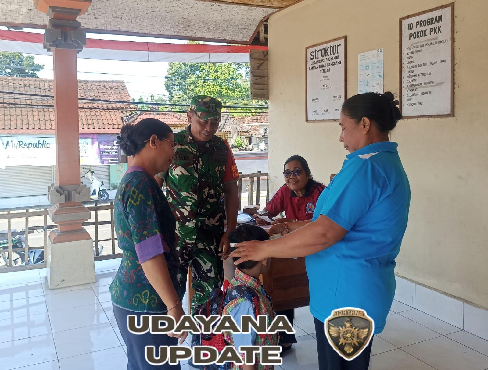 Babinsa Desa Bangbang Dampingi Kegiatan Posyandu Balita, Dukung Terwujudnya Generasi Sehat