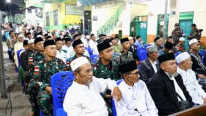 Wujud Kemanunggalan TNI dan Rakyat, Yonarmed 2 Kostrad Ikuti Pengajian Akbar di Perbatasan