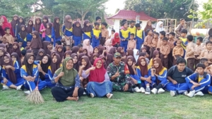 PKL, Pelajar, dan Warga Rabadompu Barat Bersatu Rapiakan Lapangan Pahlawan Raba