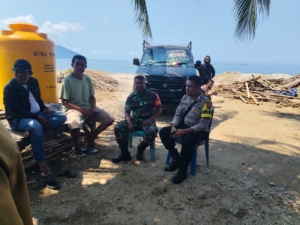 Babinsa Ende Tingkatkan Kamtibmas Lewat Komsos di Desa Wajakeajaya