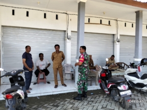 Tingkatkan Keamanan Lingkungan, Babinsa Desa Seran Dorong Perbaikan Lampu Penerangan Jalan