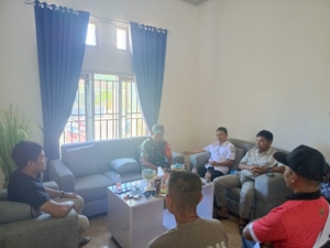 Babinsa Koramil 1628-01/Taliwang Hadiri Musyawarah Desa, Dorong Penguatan Aturan Perdes