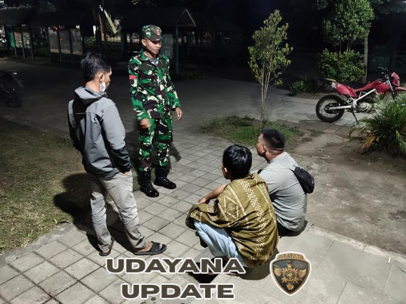 Wujudkan Lingkungan Aman, Babinsa Sembalun Ajak Warga Bersinergi Dalam Keamanan Desa