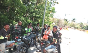 Babinsa Koramil 1618-02/Miobar Ajak Pemuda Desa Aplal Jaga Kerukunan dan Cegah Konflik Sosial