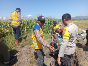 Sinergi Babinsa dan BWS Bangun Irigasi di So Raba Tumpu Dua