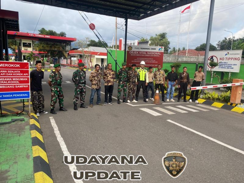 Sertu Abdurahman Laksanakan PAM Obyek Vital di Pelabuhan Poto Tano