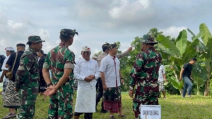 Kodim 1626/Bangli Dukung Kegiatan Seremonial Penanaman Pohon di Pura Pucak Hyang Ukir, Wujudkan Kepedulian terhadap Lingkungan