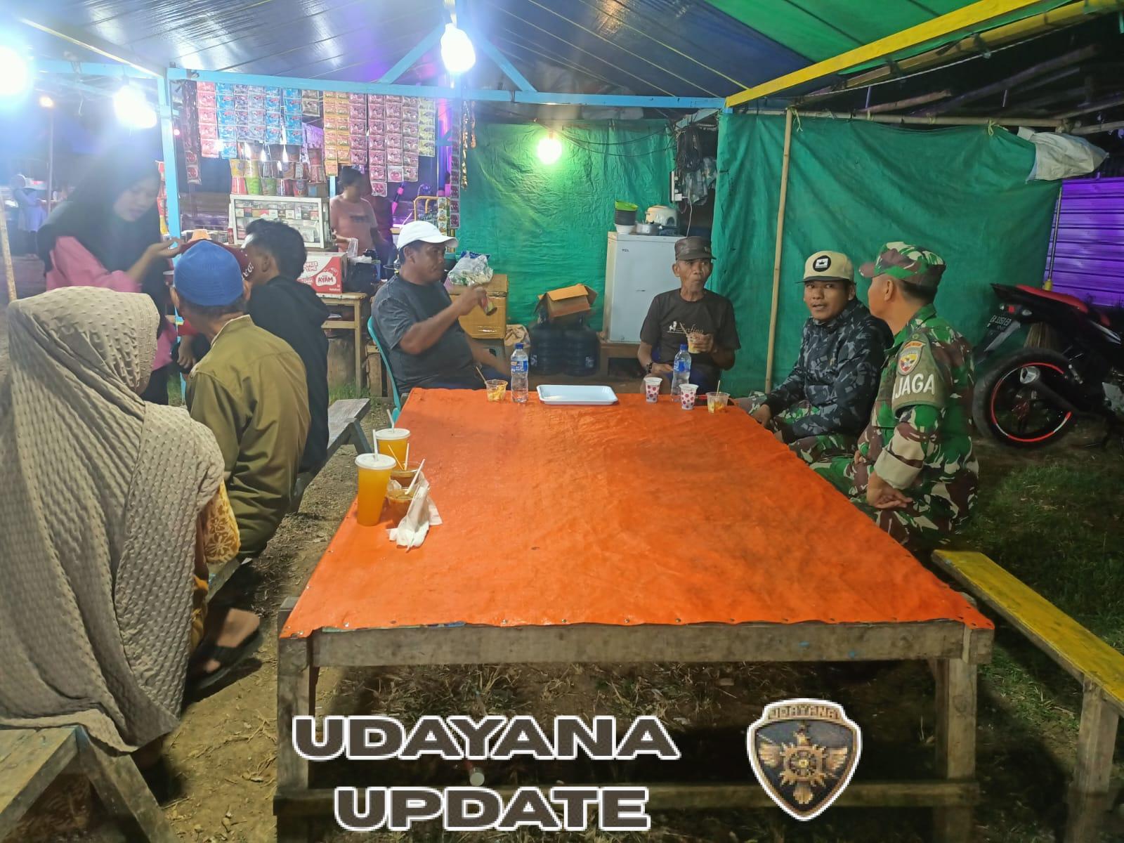 Sertu Syafrudin Laksanakan Patroli Malam di Wilayah Seteluk, Pastikan Situasi Aman dan Kondusif
