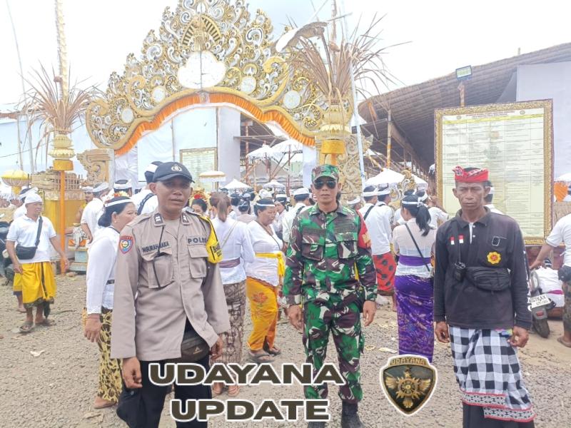 Wujud Kepedulian Babinsa Tegal Tugu dalam Mendukung Kelancaran Upacara Adat