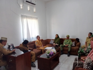 Babinsa Koramil 1628-04 Hadiri Mediasi Sengketa Lahan Antara Bibik dan Keponakan di Senayan