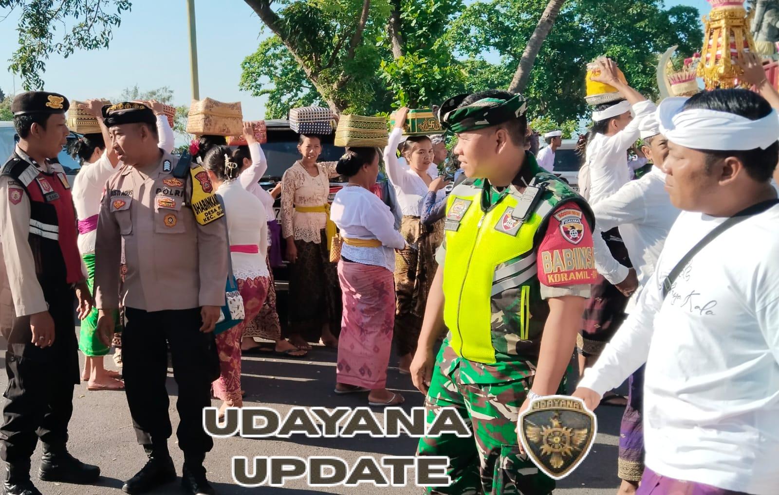 Sinergi Babinsa, Bhabinkamtibmas, dan Pecalang Sukseskan Ngusaba Desa di Petak