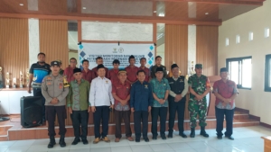 Sinergi Babinsa Koramil 1628-04/Poto Tano dan Komisi Informasi NTB Dorong Desa Senayan Jadi Desa Informatif