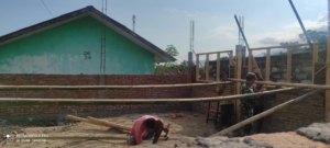 Babinsa Koramil 1602-02/Wolowaru Bersama Warga Aktifkan Karya Bhakti di Maubasa Timur