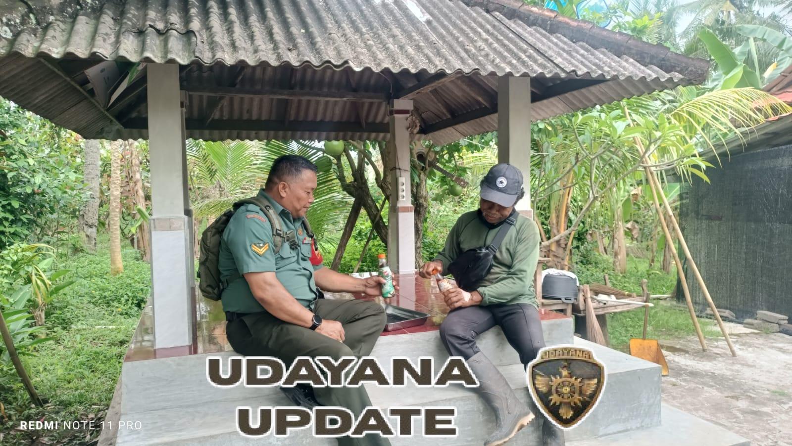 Dari Lahan Pertanian ke Pos Keamanan: Babinsa Ekasari Perkuat Sinergi Warga Lewat Komsos