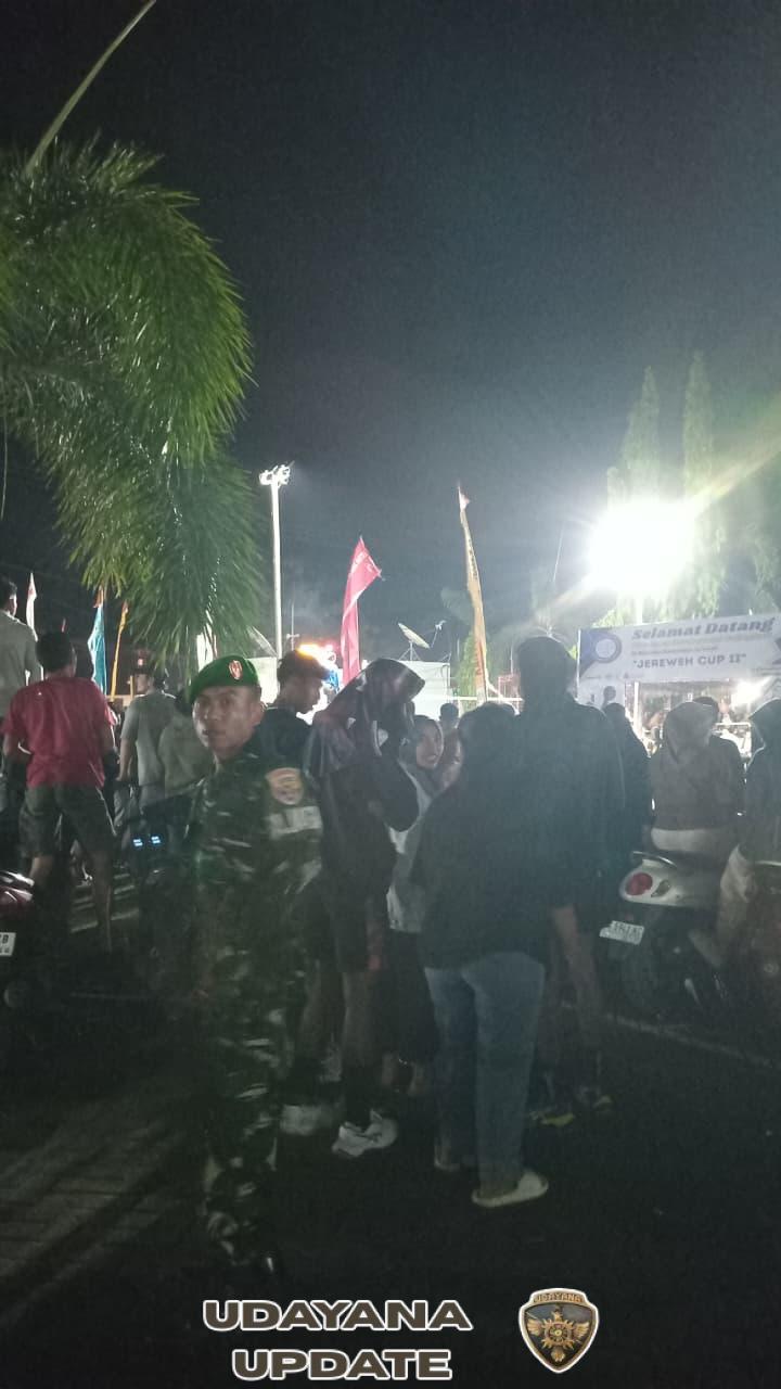 Koramil 1628-05/Jereweh Aktif Laksanakan Patroli Malam, Pastikan Lingkungan Aman dan Tertib