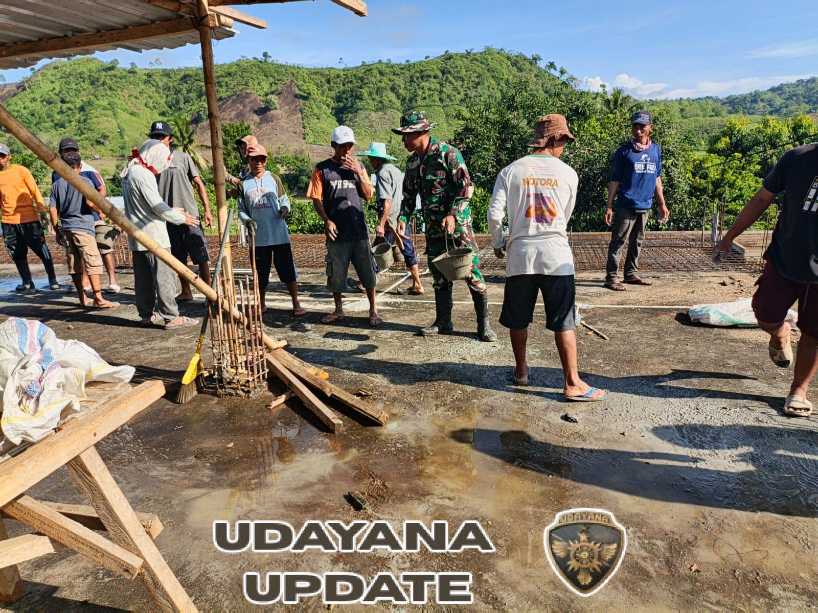 Semangat Kebersamaan TNI dan Masyarakat Terwujud di Pengecoran Dak Masjid Al-Falah