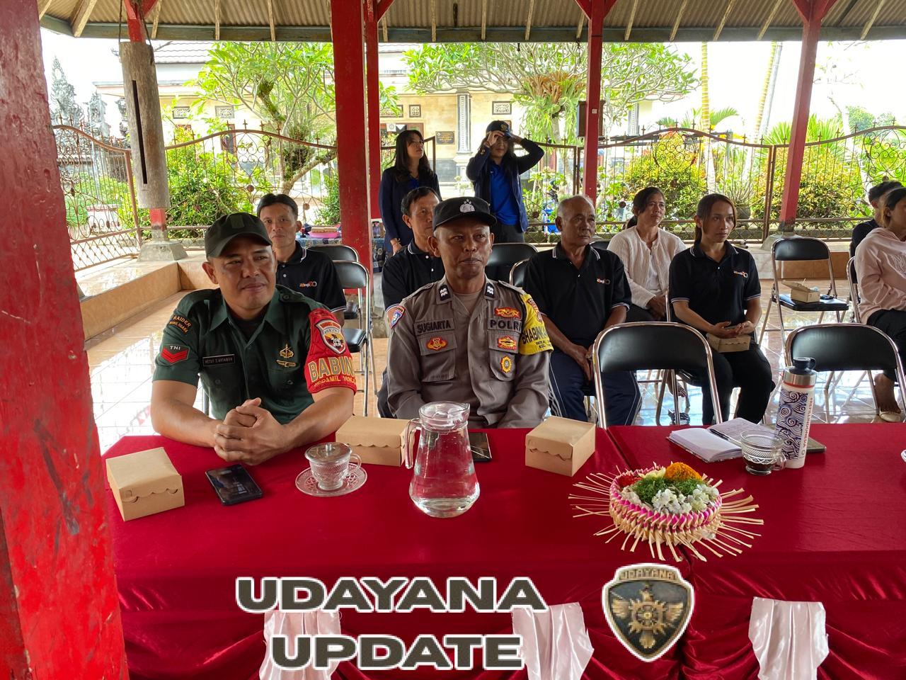 Babinsa Hadiri Acara Penyerahan Mahasiswa KKN-T Universitas Udayana di Desa Lembean