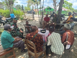 Waspada Musim Panas, Babinsa Ajak Warga Desa Kuaken Lebih Peduli Bahaya Kebakaran