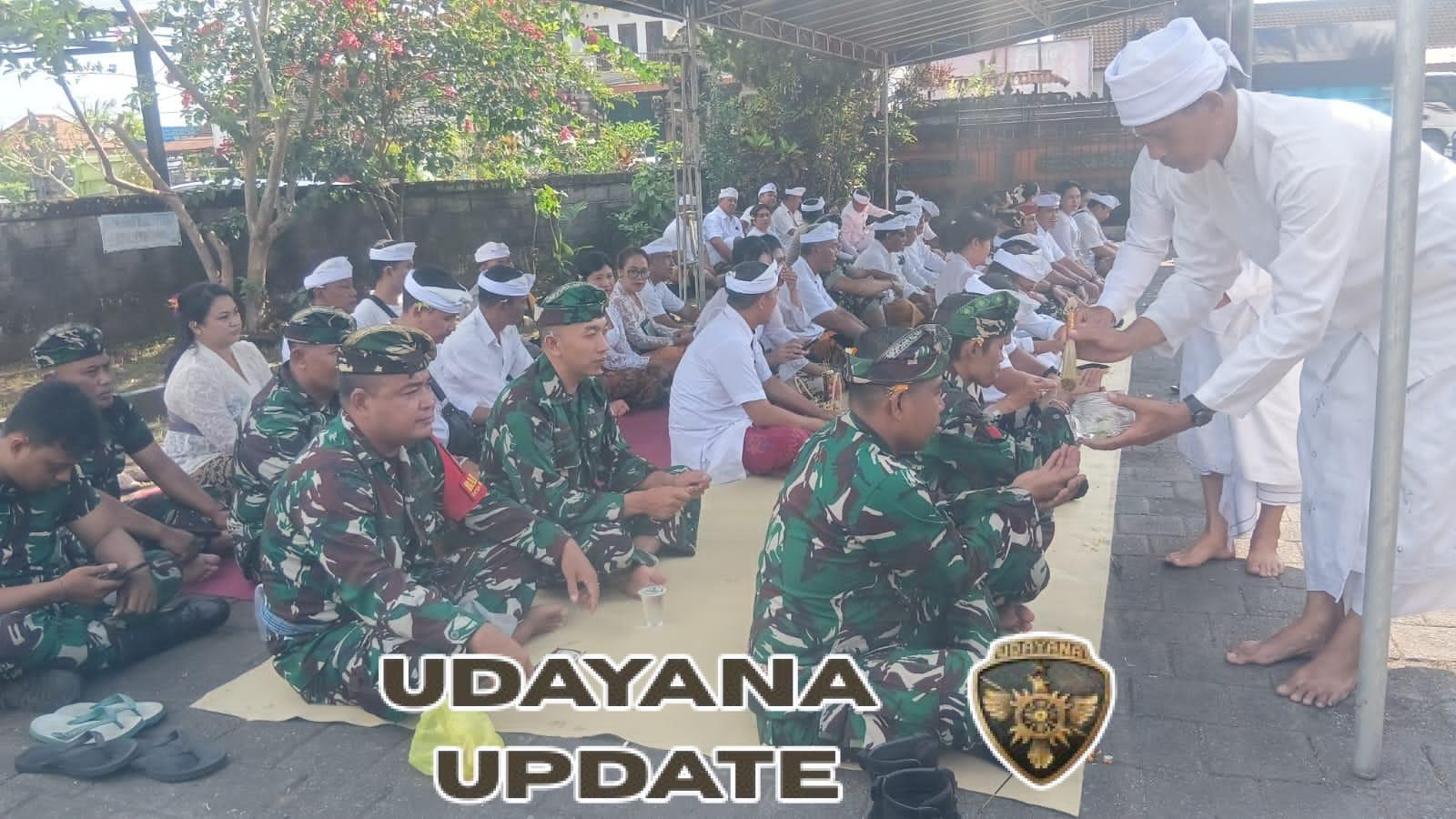 Sinergi Forkopimcam, Personel Koramil, Polsek dan Camat Kerambitan Gelar Persembahyangan Bersama