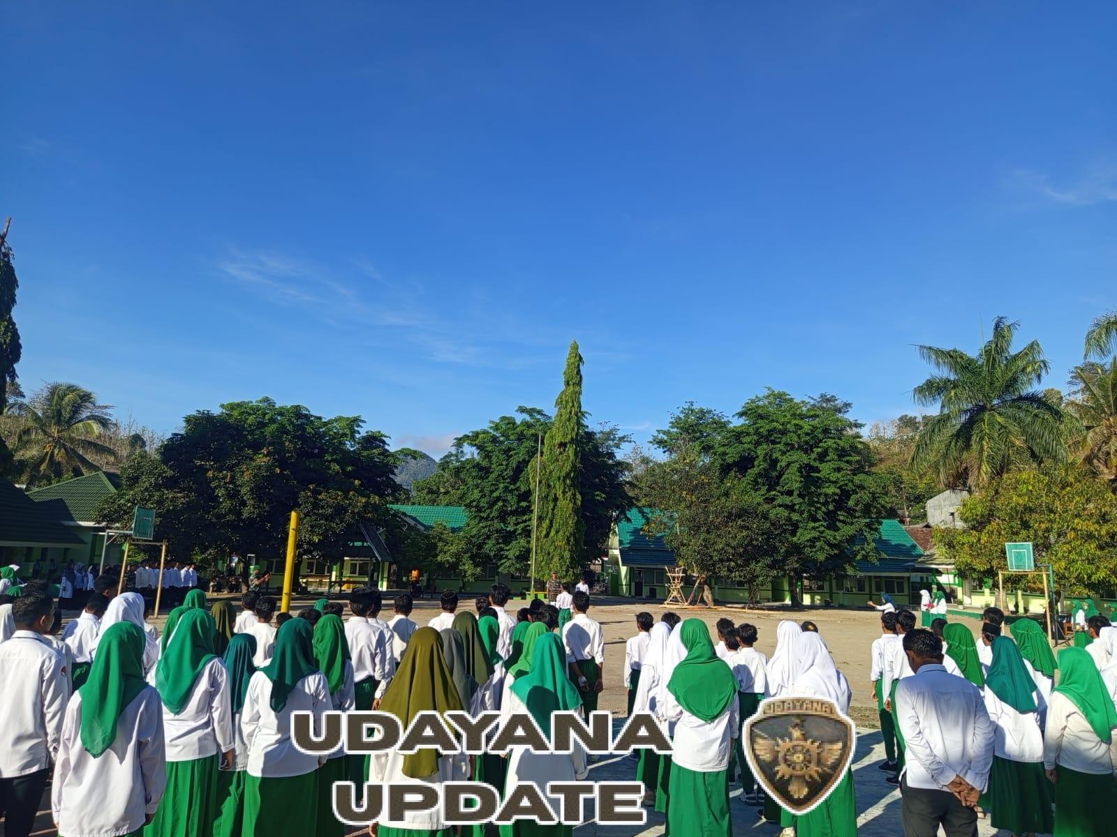 Kapten Inf Armansyah Hadiri Upacara Bendera di MTsN 1 Bima, Tegaskan Pentingnya Keteladanan