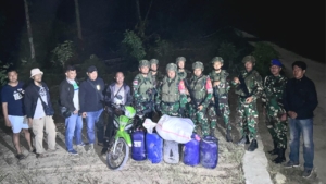 Upaya Penyelundupan BBM dan Tembakau Digagalkan Satgas Pamtas Yonarmed 12 Kostrad di Motamasin