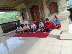 Hadiri Pemilihan Klian Subak Desa Adat Gembalan, Babinsa Selat Tegaskan Sinergitas Dan Dukungan TNI Dalam Peningkatan Sektor Pertanian