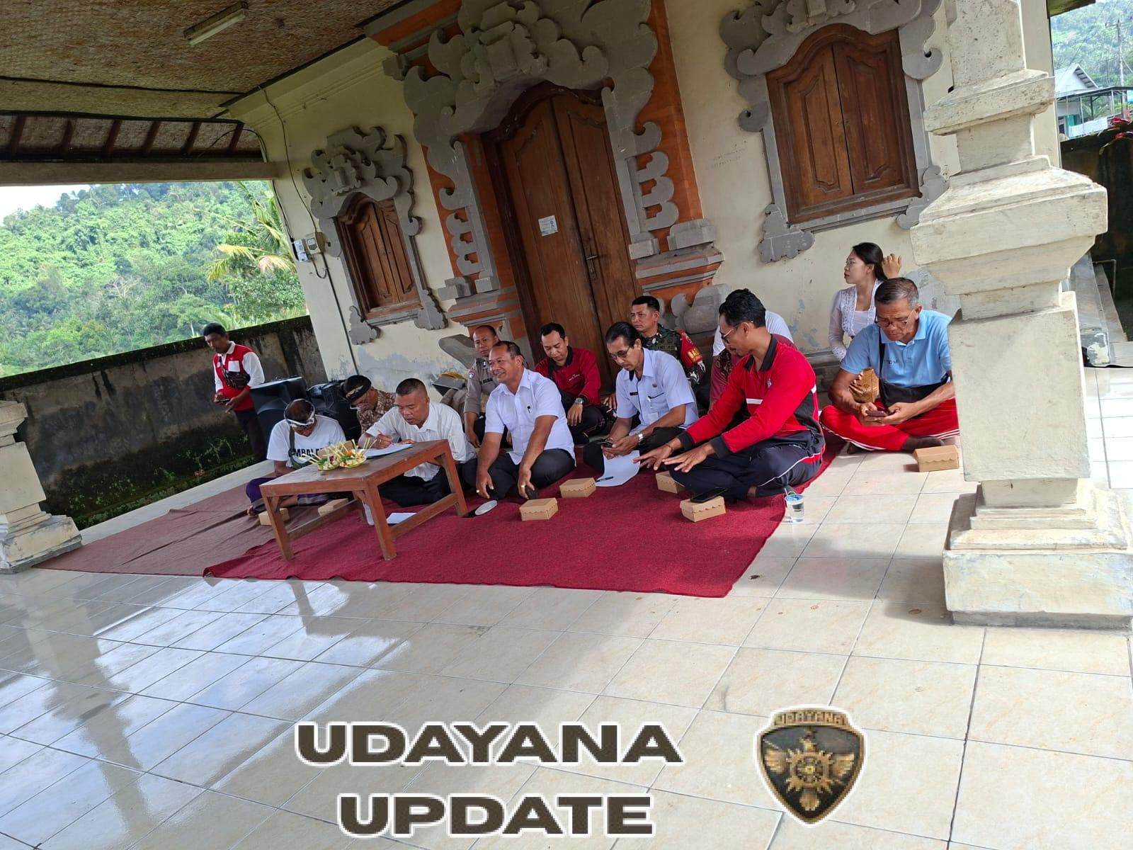 Hadiri Pemilihan Klian Subak Desa Adat Gembalan, Babinsa Selat Tegaskan Sinergitas Dan Dukungan TNI Dalam Peningkatan Sektor Pertanian