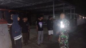 Menjaga Malam, Menyapa Warga: Cara Koramil Alas Bangun Keamanan dan Kebersamaan