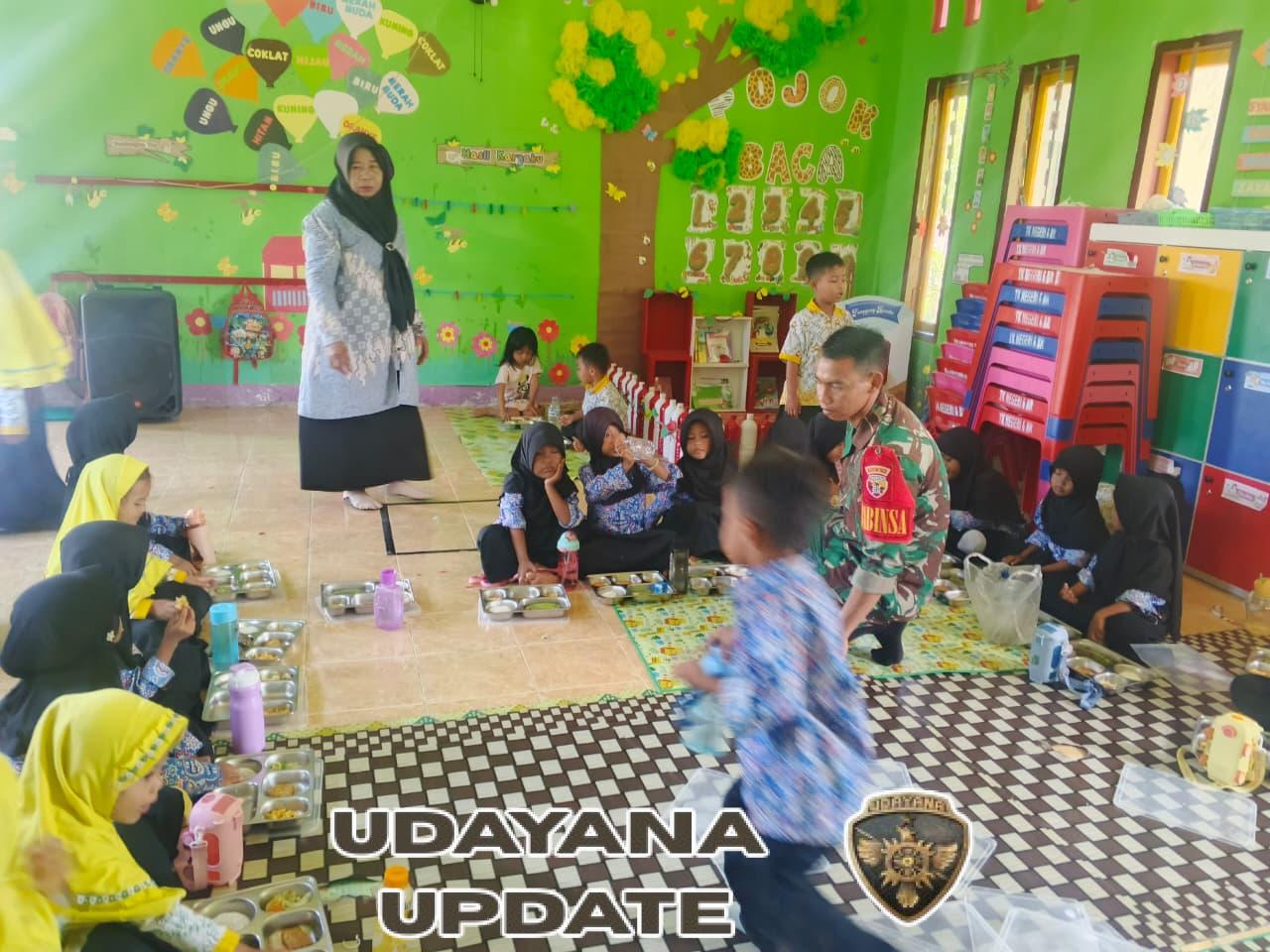 Serda Muhaimin Wujudkan Kepedulian TNI Lewat Pendampingan MBG di Desa Moteng