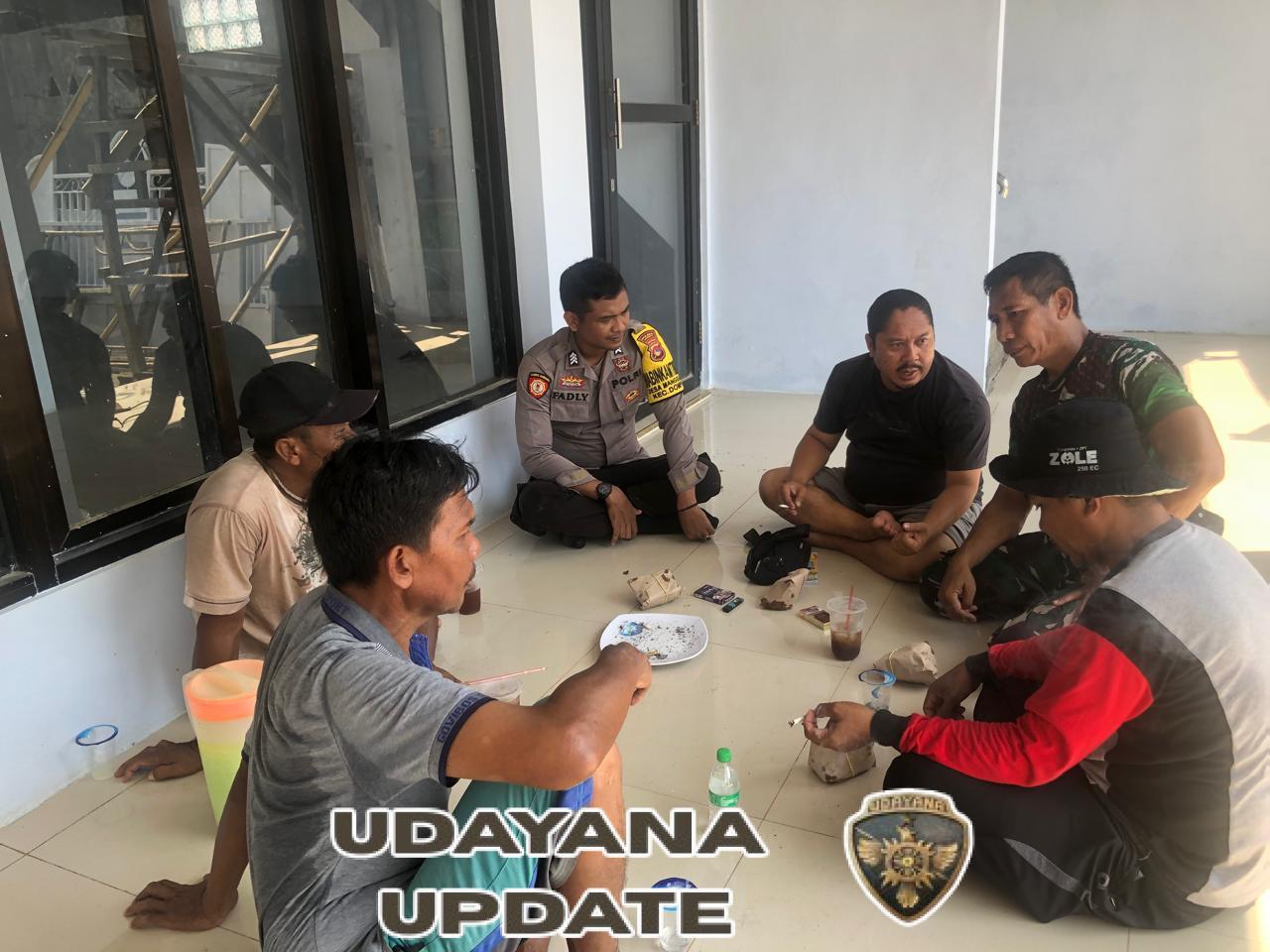 Kerja Bakti di Masjid Nurul Hidayah, Babinsa Ajak Warga Ikhlas dan Semangat