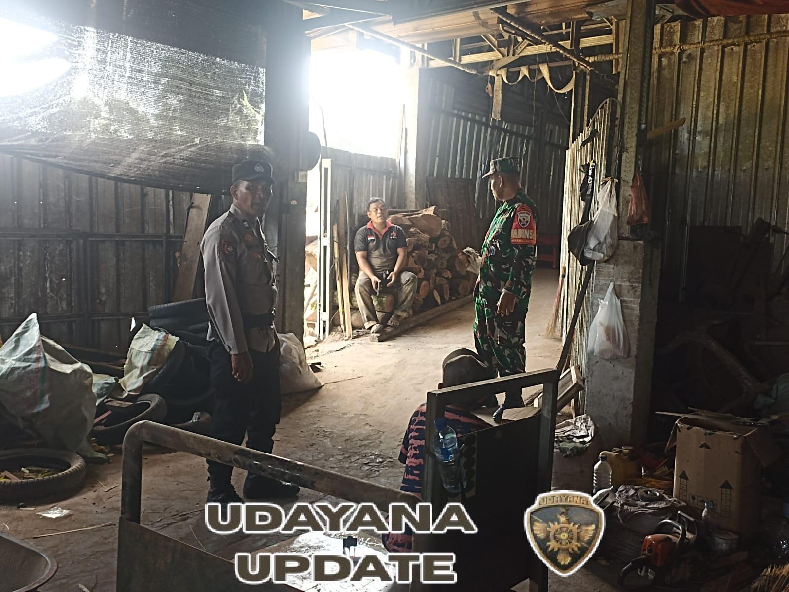 Komsos Humanis Babinsa dengan Pelaku Usaha Dorong Partisipasi Jaga Keamanan Desa