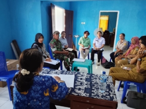 TNI Aktif Dukung Program Pemerintah, Koramil 1602-01/Ende Turut Sukseskan Mini Lokakarya Stunting di Ende Timur