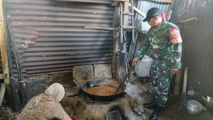 H. Misnah: Jalan TMMD Membuka Harapan Baru Petani Aren