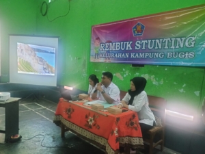 Wujud Kepedulian Babinsa, Hadiri Rembug Stunting Demi Generasi Sehat Kampung Bugis