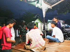 Ronda Malam Babinsa Dompu Perkuat Kamtibmas Desa