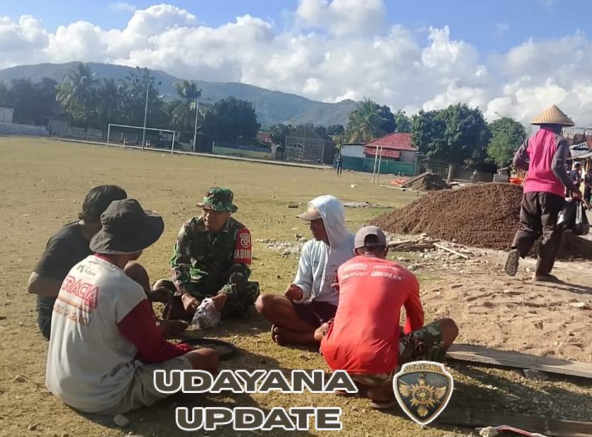 Babinsa Desa Tangga Baru Ajak Jaga Keamanan dan Kebersihan Lingkungan