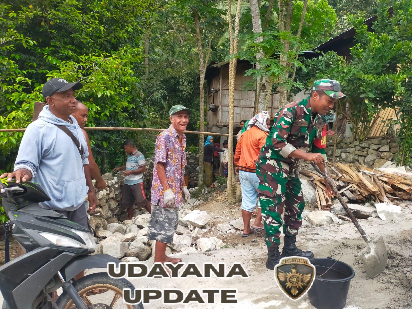 Babinsa Kodim 1602/Ende Gelar Karya Bakti dan Komsos Perkuat Kemitraan dengan Warga Desa RateMangga