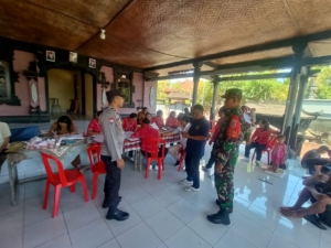 Sinergi TNI–Polri dan Pemerintah Desa Kalianget Dukung Kesehatan Masyarakat Melalui Kegiatan Posyandu