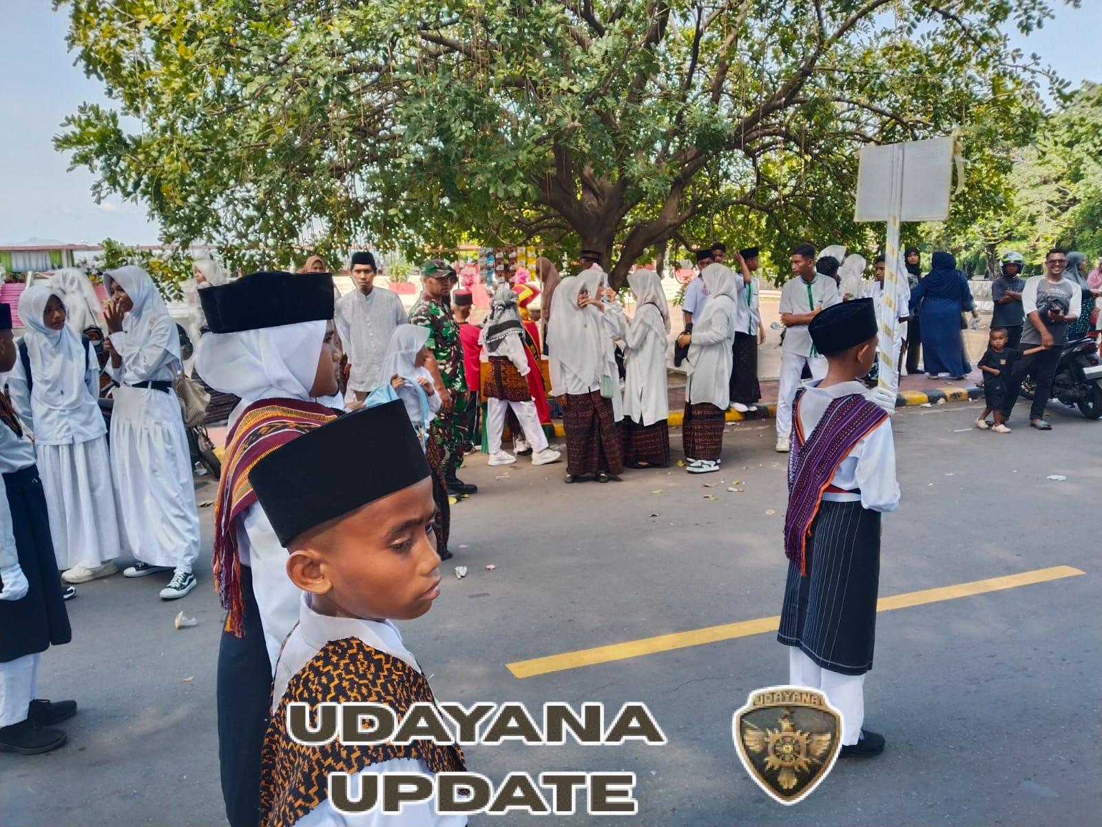 Peringati Hari Santri Nasional, Babinsa Turut Hadir dan Jaga Ketertiban Kegiatan Madrasah di Ende