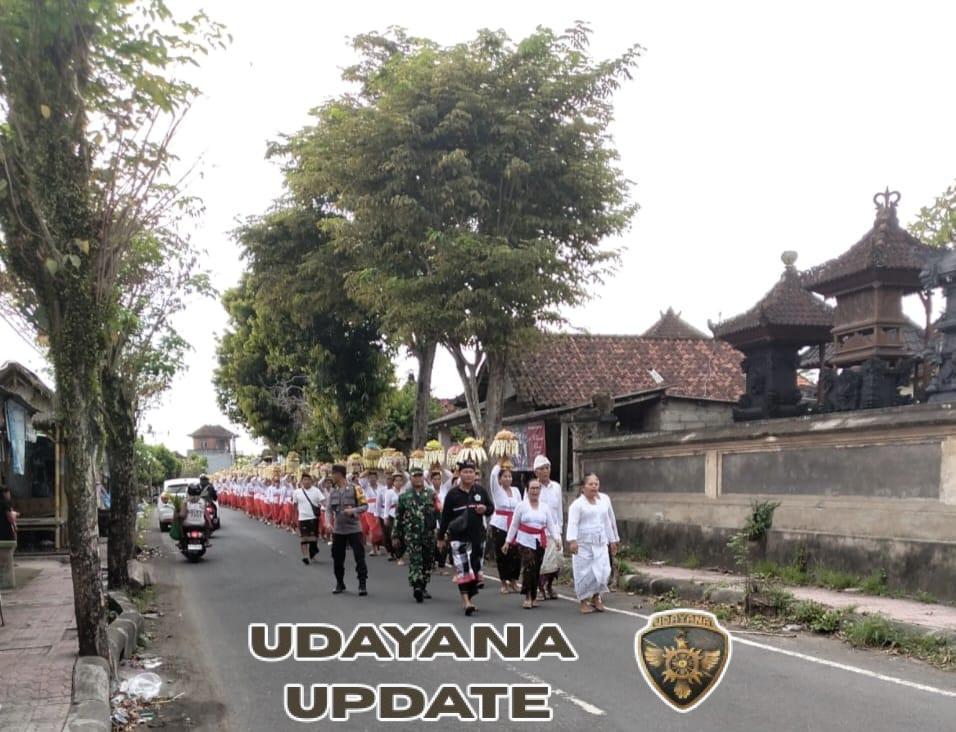 Babinsa Abianbase Dukung Pelaksanaan Upacara Plebon Alm. Ida Peranda Istri Temuku Gria Ageng Tedung