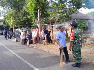 Sinergi TNI dan Pemerintah Kelurahan Sukasada Wujudkan Lingkungan Bersih dan Sehat