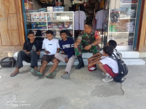 Babinsa Kodim 1602-01/Ende Gelar Komsos dan Pamwil Bersama Siswa SDK Nangapanda 1