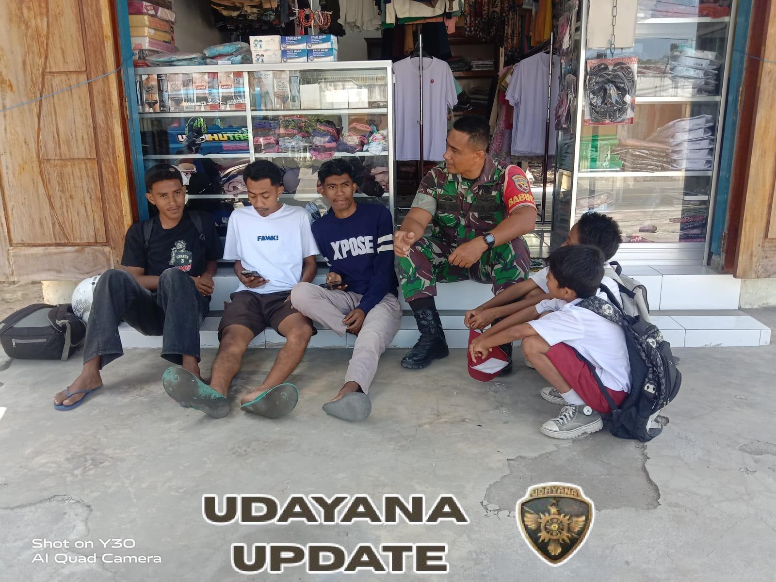 Babinsa Kodim 1602-01/Ende Gelar Komsos dan Pamwil Bersama Siswa SDK Nangapanda 1