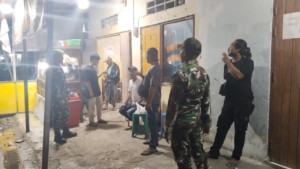 Babinsa Koramil 1630-02/Lembor Jamin Keamanan Warga Lembor lakukan  Patroli Wilayah