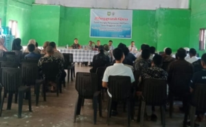 Babinsa Ropang Hadiri Musdes Desa Sebeok Bahas Arah Pembangunan