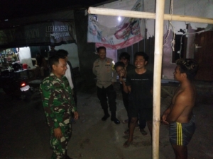 ‎Sertu Zulhakim Ingatkan Warga Gunakan Waktu Malam untuk Istirahat