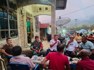 Serda Fransiskus A. Moa Sambangi Warga Desa Welamosa, Sampaikan Imbauan Cuaca Ekstrem